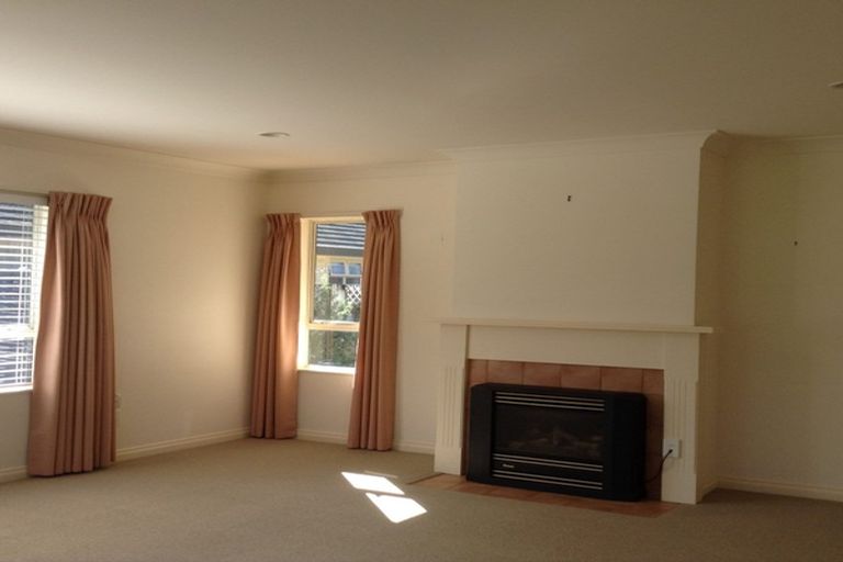 Photo of property in 45 Kapanui Road, Waikanae, 5036