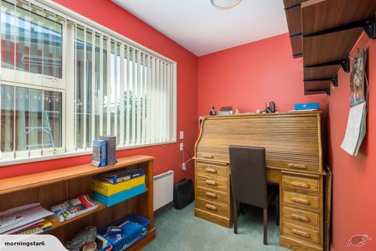 Photo of property in 6 Enticott Place, Huntsbury, Christchurch, 8022