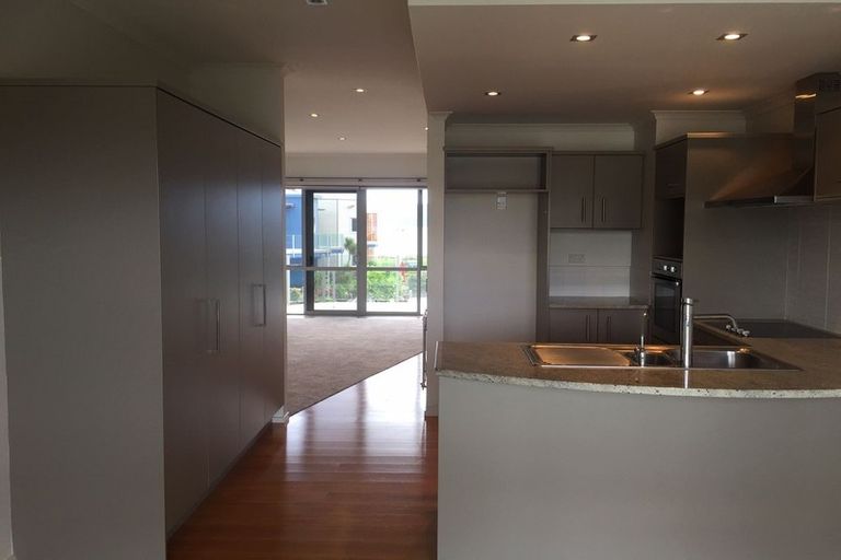 Photo of property in 24/4u Seaview Road, Paraparaumu Beach, Paraparaumu, 5032