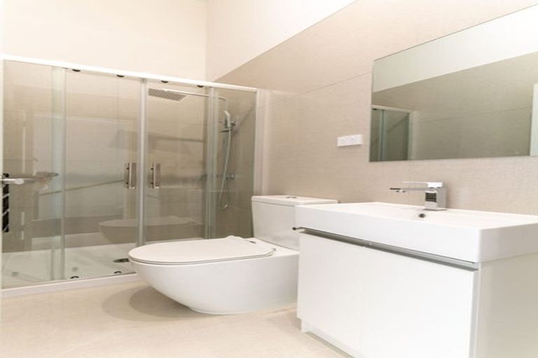 Photo of property in 12 Rangimarie Close, Opaheke, Papakura, 2113