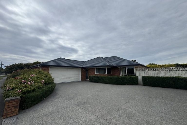 Photo of property in 145 Maidstone Road, Ilam, Christchurch, 8041