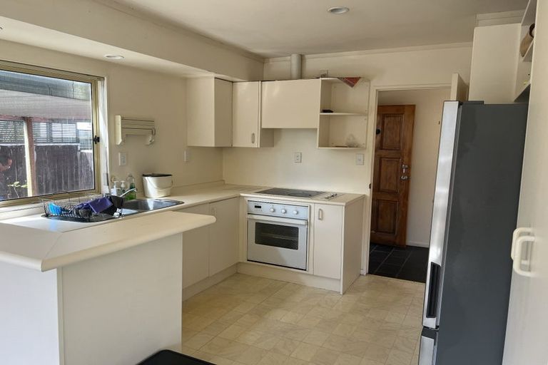 Photo of property in 2/84 Parau Street, Mount Eden, Auckland, 1041