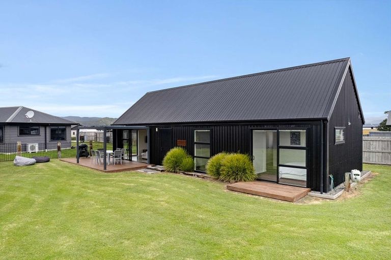 Photo of property in 110 Ngaio Drive, Matarangi, Whitianga, 3592
