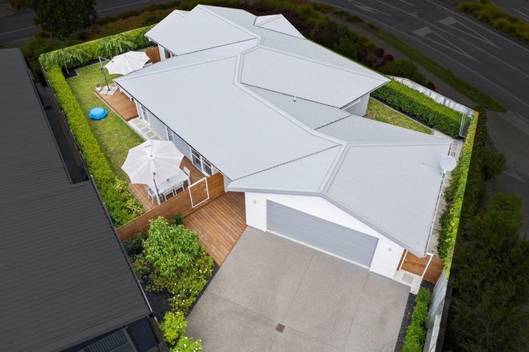 Photo of property in 22 Rire Hau Lane, Pyes Pa, Tauranga, 3112