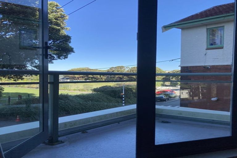 Photo of property in 8/80 Salamanca Road, Kelburn, Wellington, 6012