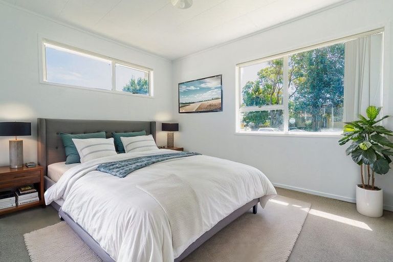 Photo of property in 58 Sharland Avenue, Manurewa, Auckland, 2102