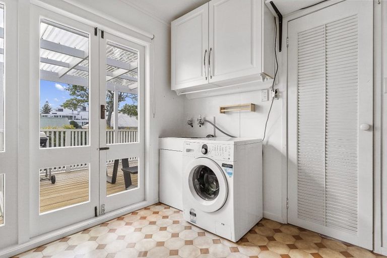 Photo of property in 14 Ireland Street, Freemans Bay, Auckland, 1011