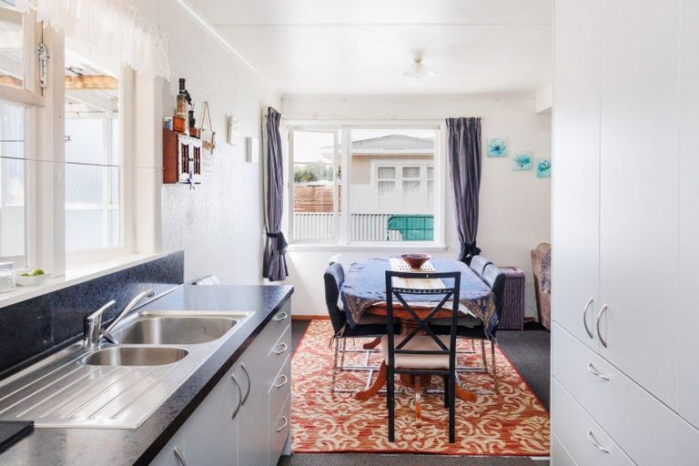 Photo of property in 108 Highbury Avenue, Highbury, Palmerston North, 4412