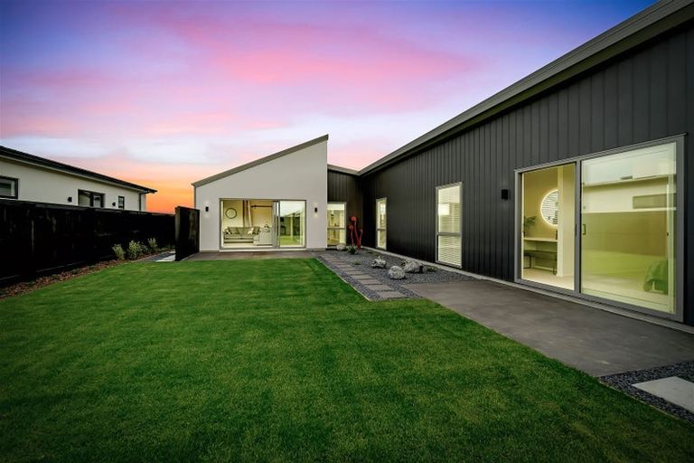 Photo of property in 27 Finstock Way, Rolleston, 7614