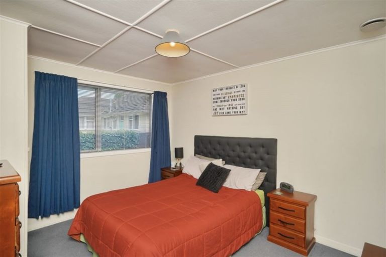 Photo of property in 37 Guildford Street, Burnside, Christchurch, 8053