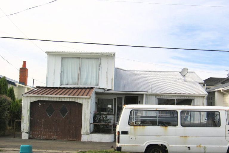 Photo of property in 74 Kauri Street, Miramar, Wellington, 6022