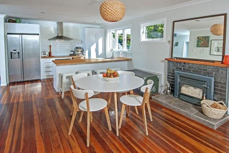 Photo of property in 7 Nicolas Avenue, Glen Eden, Auckland, 0602