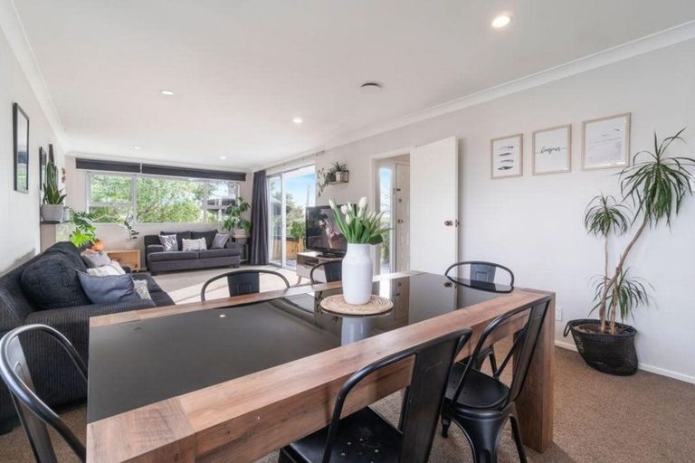 Photo of property in 19 Tapu Road, Huapai, Kumeu, 0810