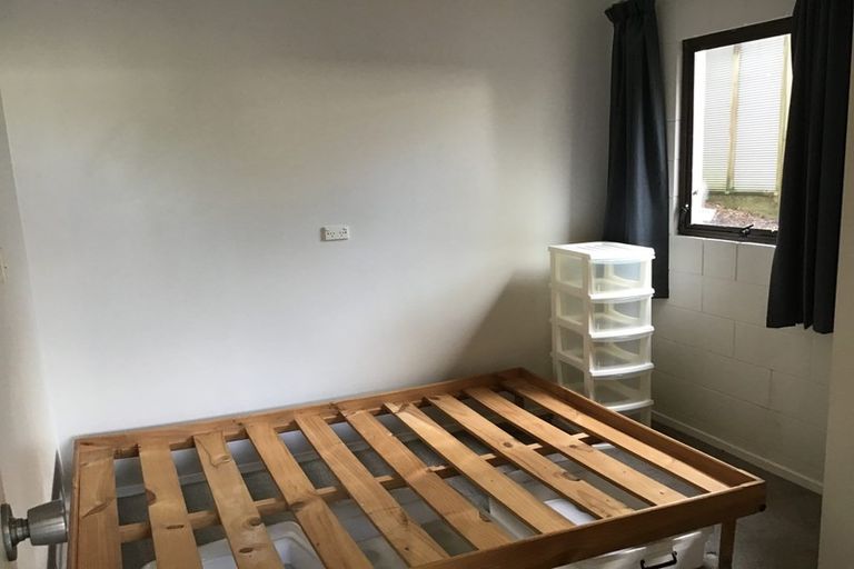 Photo of property in 25 Tobruk Crescent, Milford, Auckland, 0620