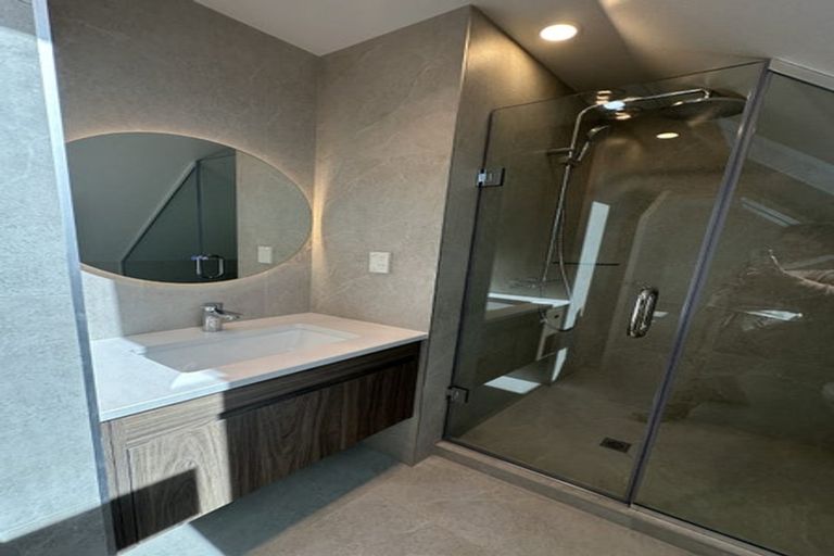 Photo of property in 15c Pipitea Place, Massey, Auckland, 0614