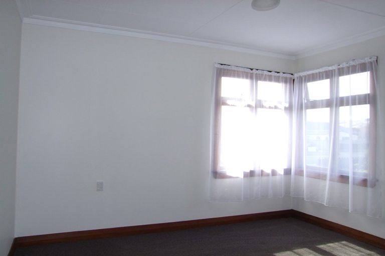 Photo of property in 9 Ossian Street, Milton, 9220