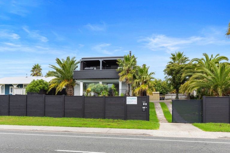 Photo of property in 1174 Papamoa Beach Road, Papamoa Beach, Papamoa, 3118