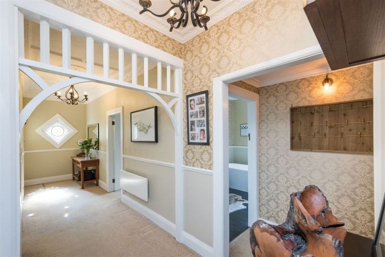 Photo of property in 10 Milverton Avenue, Hokowhitu, Palmerston North, 4410