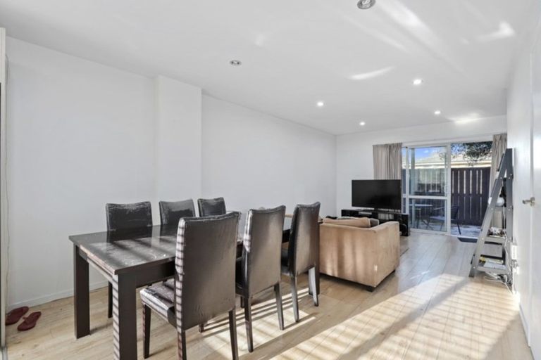 Photo of property in 1/4 Littler Place, Hamilton East, Hamilton, 3216