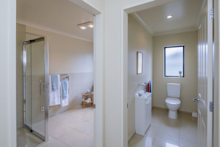 Photo of property in 12 Datum Way, Paraparaumu, 5032