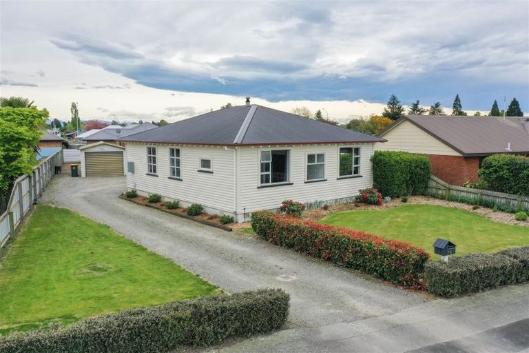 Photo of property in 70 Mcmurdo Street, Tinwald, Ashburton, 7700