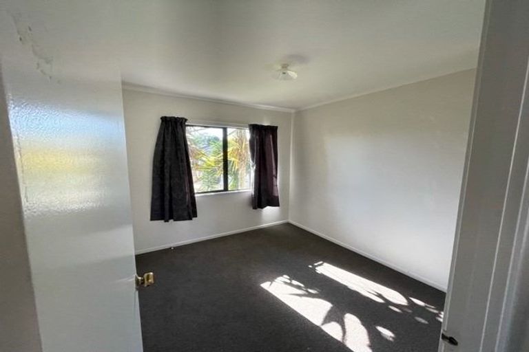 Photo of property in 1/30 Burundi Avenue, Clendon Park, Auckland, 2103
