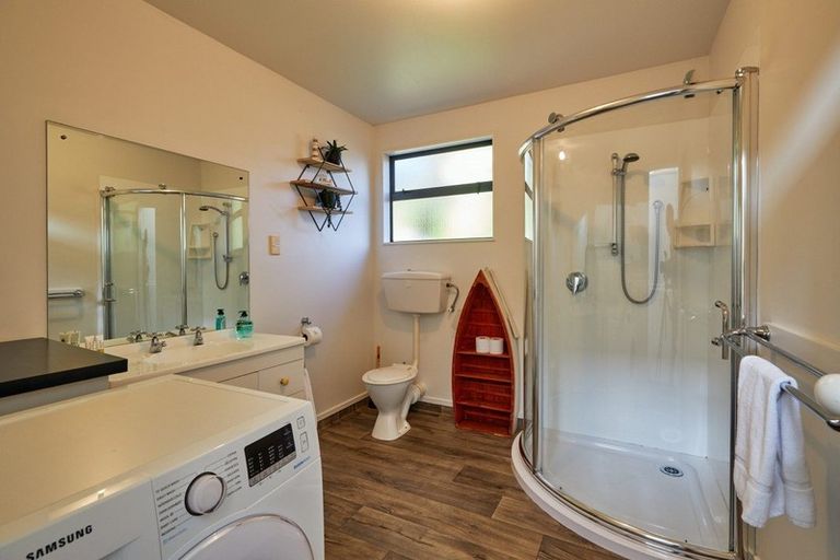 Photo of property in 17 Kotare Place, South Bay, Kaikoura, 7300