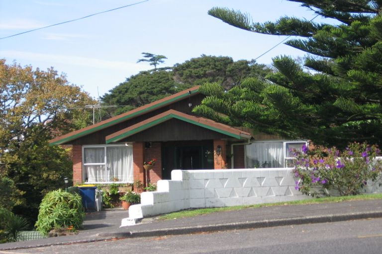 Photo of property in 266 Titirangi Road, Titirangi, Auckland, 0604