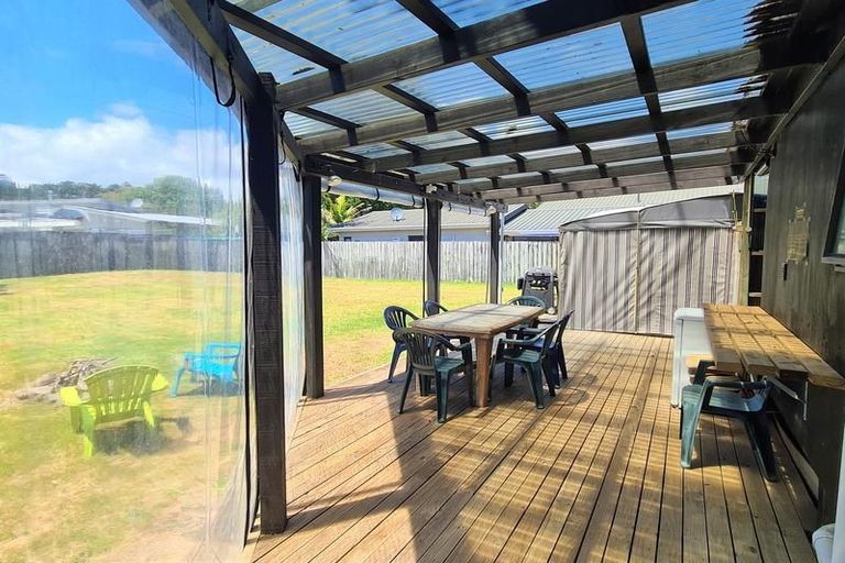 Photo of property in 102 Kowhai Avenue, Matarangi, Whitianga, 3592
