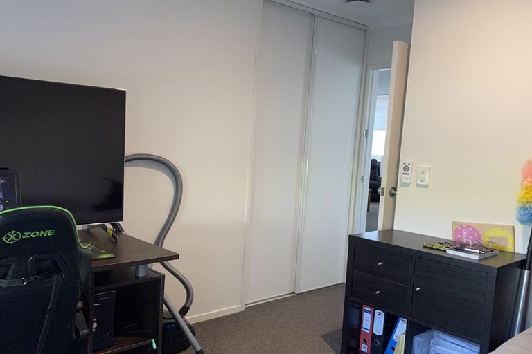 Photo of property in 19 George Deane Place, Greenhithe, Auckland, 0632