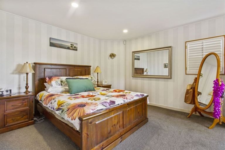 Photo of property in 45b Takutai Avenue, Half Moon Bay, Auckland, 2012