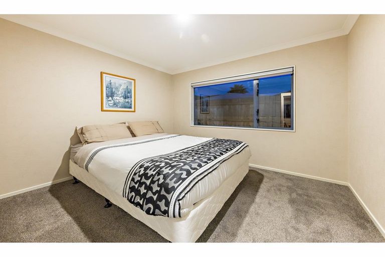 Photo of property in 13 Dunaff Place, Flat Bush, Auckland, 2019