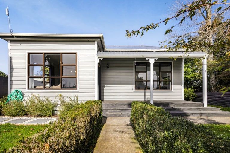 Photo of property in 9 Carrington Street, Inglewood, 4330