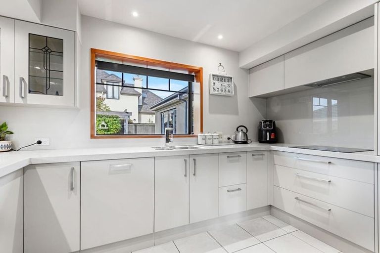 Photo of property in 14 Glasnevin Drive, Casebrook, Christchurch, 8051