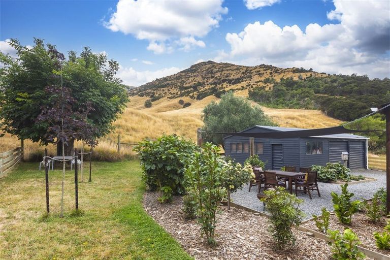 Photo of property in 3883 Christchurch Akaroa Road, Little River, 7591