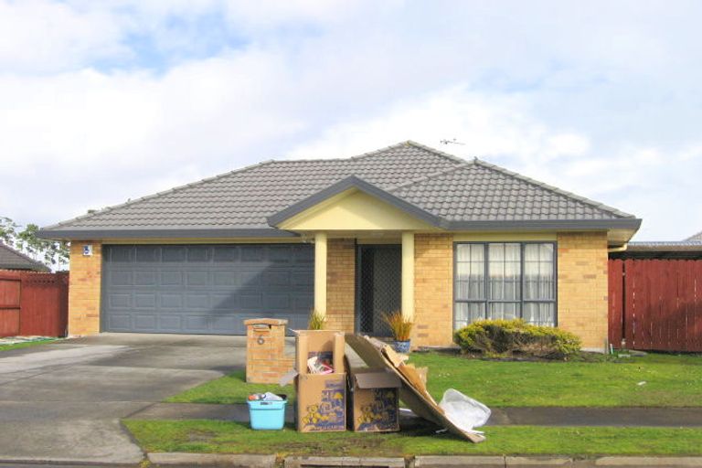 Photo of property in 6 Sheldon Place, Burswood, Auckland, 2013