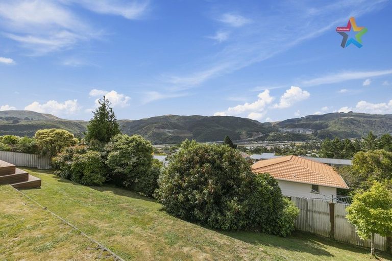 Photo of property in 136 Holborn Drive, Stokes Valley, Lower Hutt, 5019