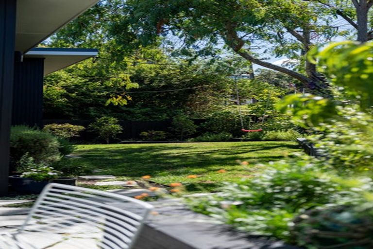 Photo of property in 18 Hastings Road, Mairangi Bay, Auckland, 0630