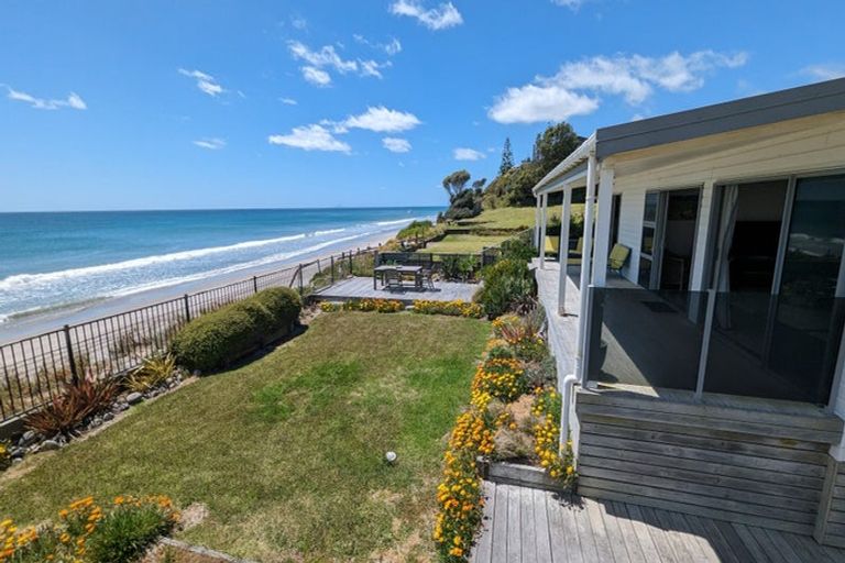 Photo of property in 355 Pukehina Parade, Pukehina, Te Puke, 3189