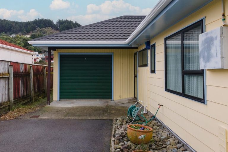 Photo of property in 29c Findlay Street, Tawa, Wellington, 5028