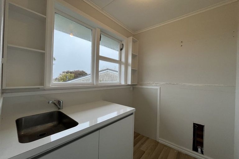 Photo of property in 13 Elm Grove, Westown, New Plymouth, 4310