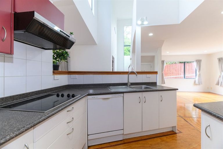 Photo of property in 111a Rosier Road, Glen Eden, Auckland, 0602