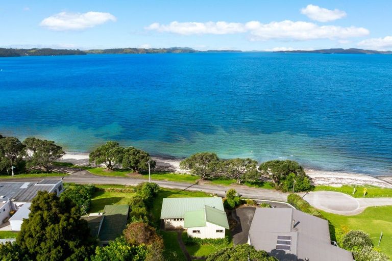 Photo of property in 16 Dalton Road, Snells Beach, 0920