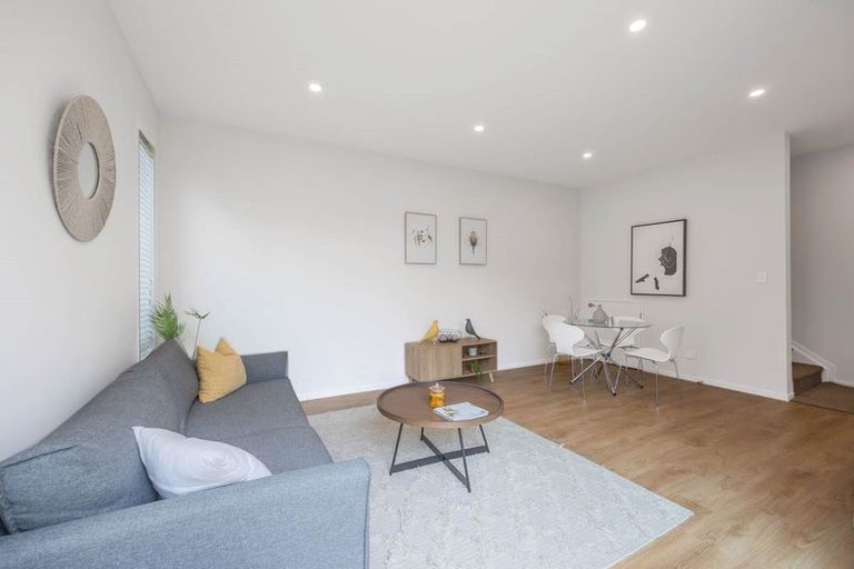 Photo of property in 4c Halberg Street, Glenfield, Auckland, 0629