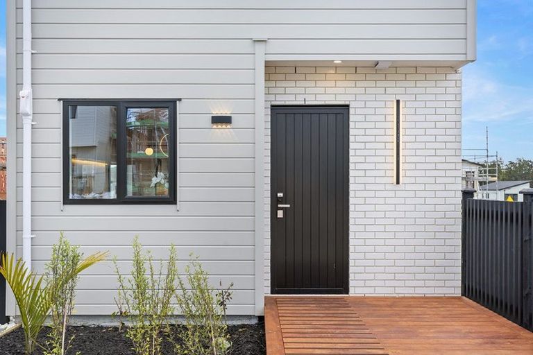 Photo of property in 636 Kerepi Street, Westgate, 0814