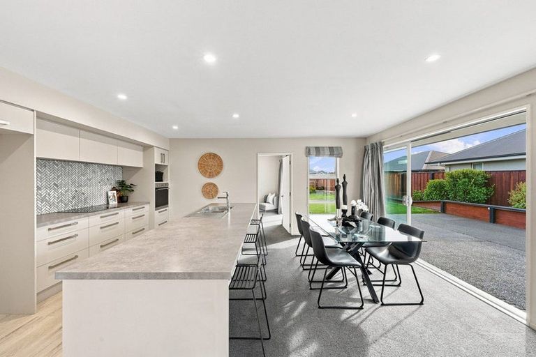 Photo of property in 22 Highgate Drive, Rangiora, 7400