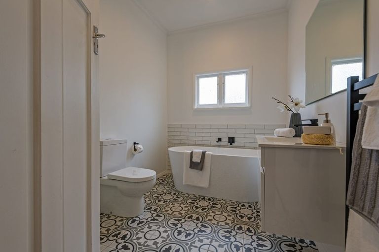 Photo of property in 6 Keith Street, Roslyn, Palmerston North, 4414