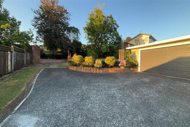 Photo of property in 172 Kitchener Road, Pukekohe, 2120