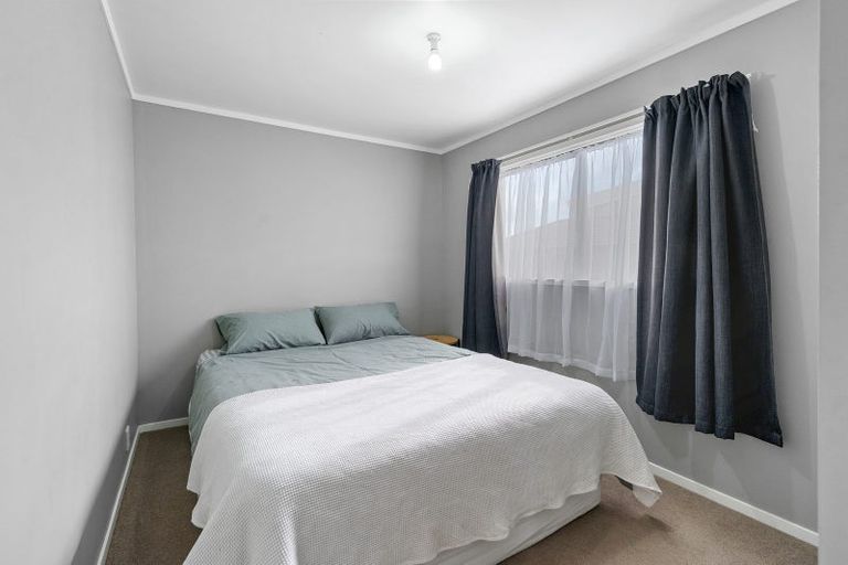 Photo of property in 317 Shakespeare Street, Leamington, Cambridge, 3432