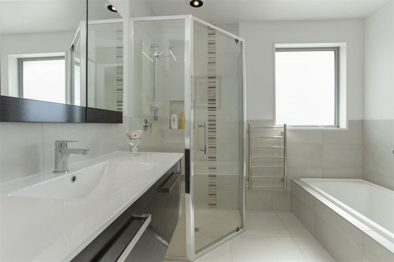 Photo of property in 19 Kahawairahi Drive, Beachlands, Auckland, 2018